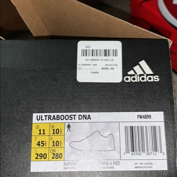 Adidas Ultraboost DNA - Picture 3 of 3